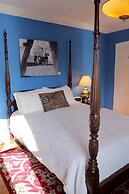 Stepping Stone Inn