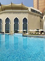 Bab Al Qasr Hotel