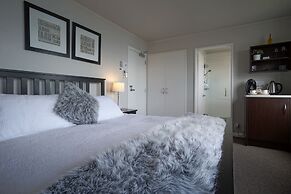 Lands End Boutique Hotel