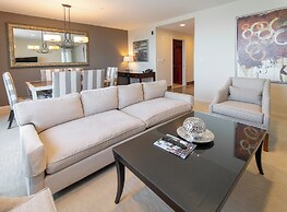 Broadway Plaza, Trademark Collection by Wyndham