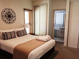 Abalina Cottages, Rotary Drive