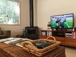 Abalina Cottages, Rotary Drive