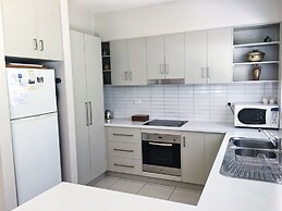 Abalina Cottages, Rotary Drive