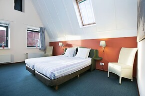 Roompot Hotel Marinapark Volendam