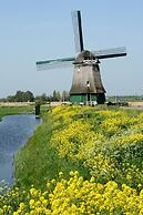 Roompot Hotel Marinapark Volendam