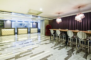 FX Hotel Tainan MinSheng Road Branch