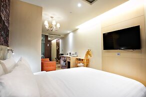 FX Hotel Tainan MinSheng Road Branch