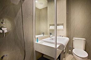 FX Hotel Tainan MinSheng Road Branch