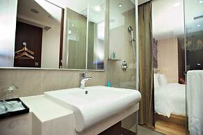 FX Hotel Tainan MinSheng Road Branch