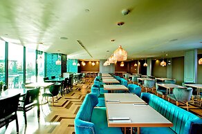 FX Hotel Tainan MinSheng Road Branch