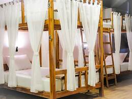 Metro Pratunam Boutique Hotel