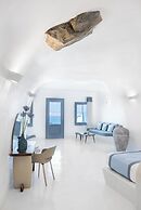 Maregio Suites