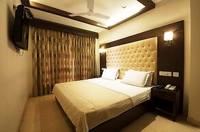 Metropolis Tourist Home