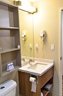 Microtel Inn & Suites by Wyndham Cuauhtemoc Campos Menonitas