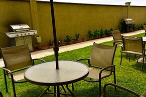 Microtel Inn & Suites by Wyndham Cuauhtemoc Campos Menonitas