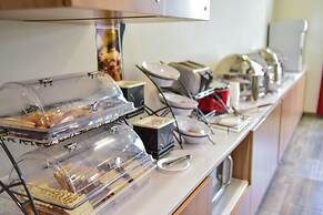 Microtel Inn & Suites by Wyndham Cuauhtemoc Campos Menonitas