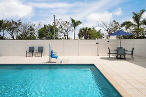 Holiday Inn Express & Suites Boynton Beach West by IHG