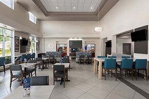 Holiday Inn Express & Suites Boynton Beach West by IHG