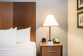 La Quinta Inn & Suites by Wyndham Morgantown