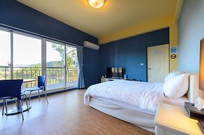 Barefoot and Breakfast