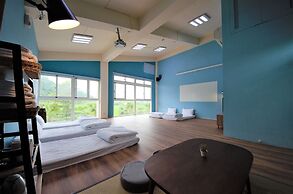 Barefoot and Breakfast