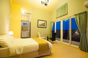 Barefoot and Breakfast