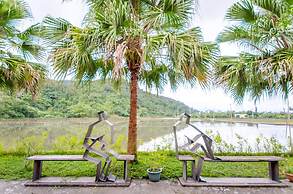 Barefoot and Breakfast