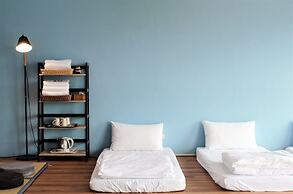 Barefoot and Breakfast