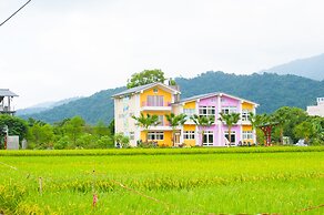 Barefoot and Breakfast