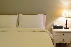 Barefoot and Breakfast