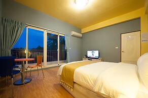 Barefoot and Breakfast