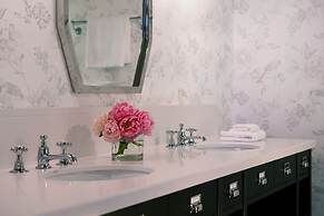 Kimpton Cardinal Hotel by IHG