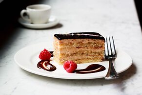 Kimpton Cardinal Hotel by IHG