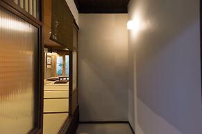 'Kakishibu-an' Machiya Holiday House