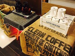 GN Guesthouse Coffeemarina - Hostel