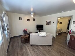 Hermann Crown Suites
