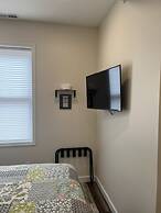 Hermann Crown Suites