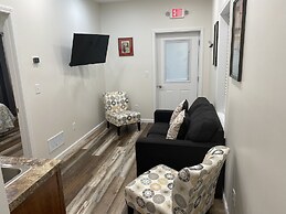 Hermann Crown Suites