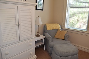 Hermann Crown Suites