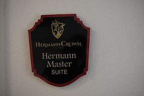 Hermann Crown Suites