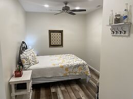 Hermann Crown Suites