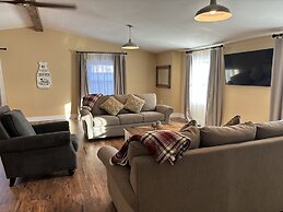 Hermann Crown Suites