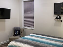 Hermann Crown Suites