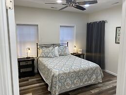 Hermann Crown Suites