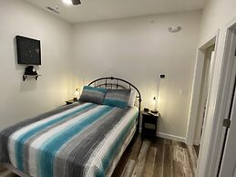 Hermann Crown Suites