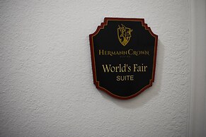 Hermann Crown Suites