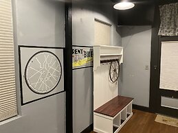 Hermann Crown Suites