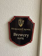 Hermann Crown Suites