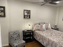 Hermann Crown Suites