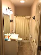 Hermann Crown Suites